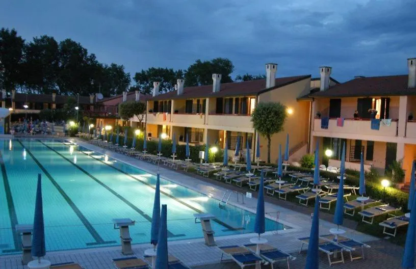 Tize' Village Rosolina Mare Aparthotel
